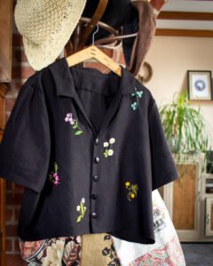 motifs de fleurs à broder sur vétement